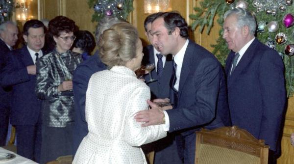 dezvaluiri din cartierul interzis marea durere a fratelui lui ceau escu in zi de sarbatoare video