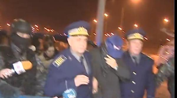 adeptatul isis din romania expulzat nu mai are voie sa calce in ara noastra