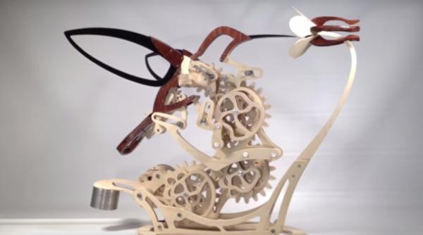 sculptura eleganta de lemn ce reproduce ea perfect