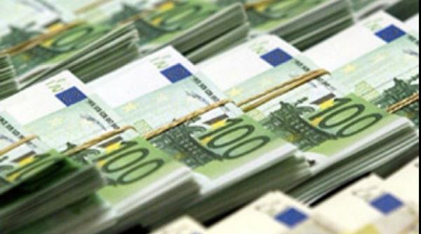 recompensa pentru descoperirea celui care a vandalizat zidul cetatii coste ti