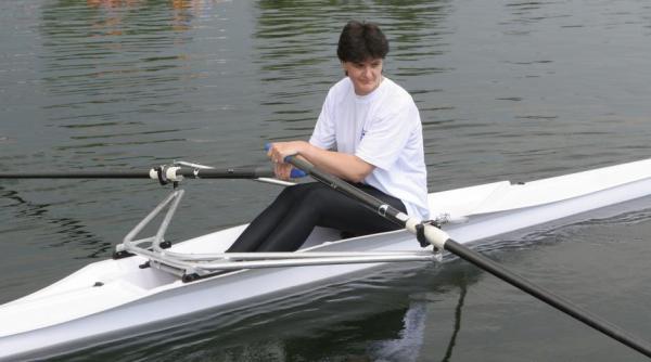 sfidare totala la adresa elisabetei lipa