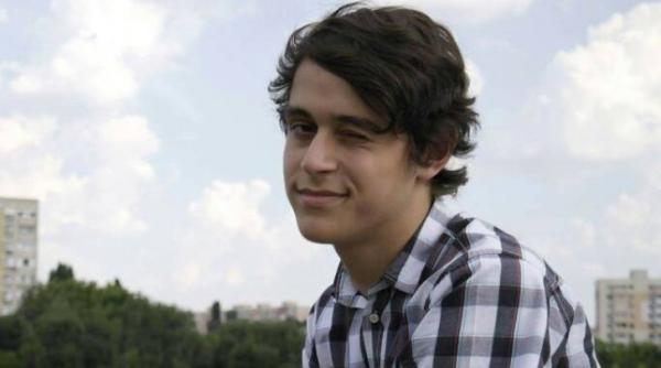 colectiv veste buna despre pavlos care i a salvat prietenul in scaun cu rotile