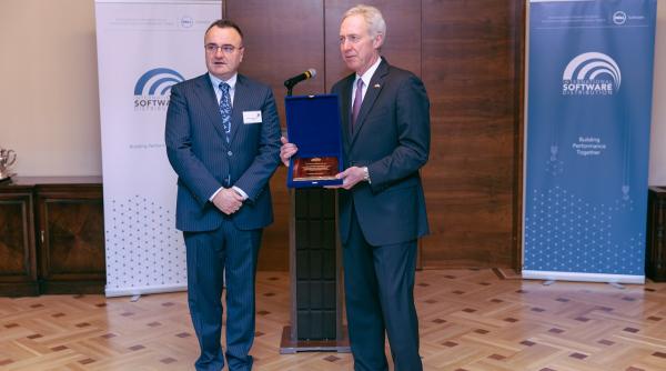 international software distribution noul distribuitor autorizat dell software group pentru romania bulgaria i regiunea adriatica