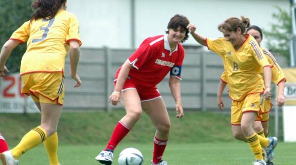 elisabeta lipa o da cotita in scandalul cu interzicerea imnului romaniei