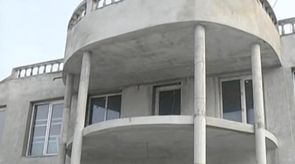 dorin cioaba construieste un muzeu al etniei sale identic cu casa alba