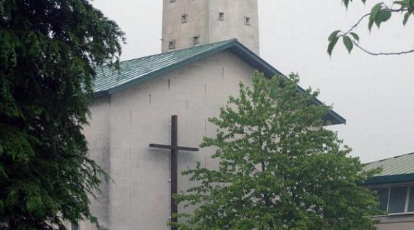 sute de oameni oca i de ce au vazut in timpul unei inmormantari