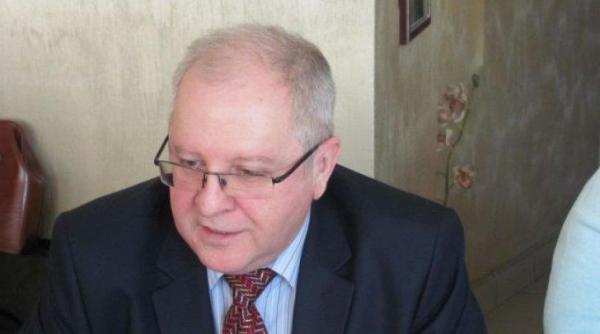 un politician desemnat candidat de pnl i mp in aceea i saptamana