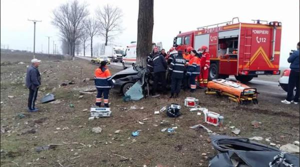 accident grav doua persoane incarcerate una a murit