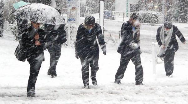 informare meteo de vreme rea vant puternic i ninsori