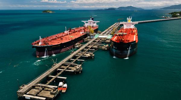 iranul livreaza petrol catre lukoil prin portul constan a