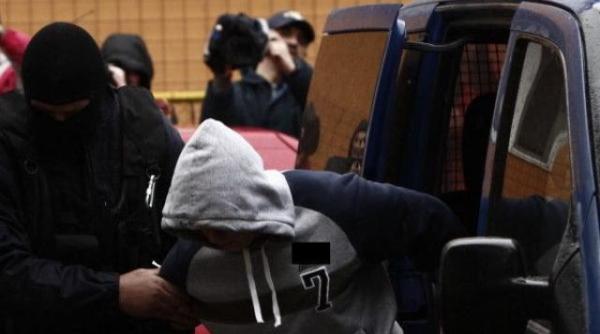 in elaciune cu premiu perchezi ii in bucure ti