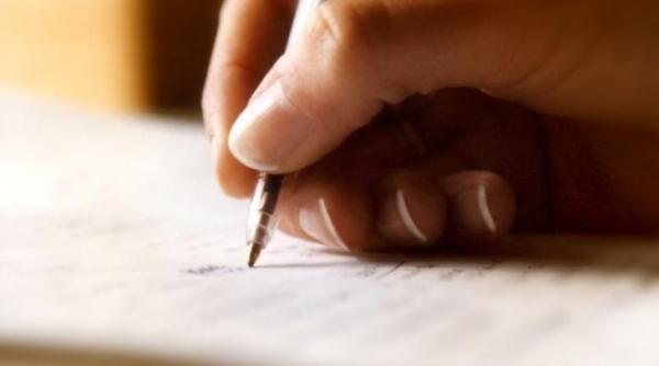 un prefect i a dat demisia ma inscriu in