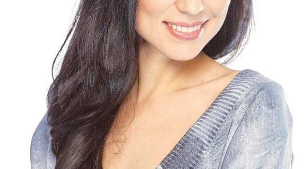 olivia steer ii da replica monicai pop