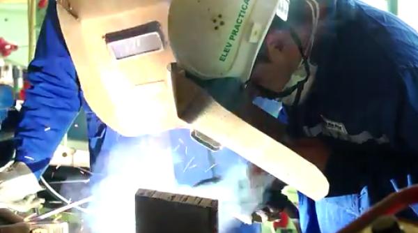 proiect masa si cazare gratuite in internate pentru elevii din invatamantul profesional si tehnic