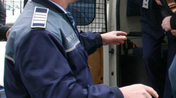 carabulea fiul sau oprea si alti trei inculpati in dosarul carpatica asigurari arestati