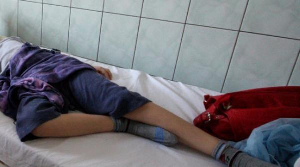 copiii de la o scoala din pitesti internati de urgen a la spital