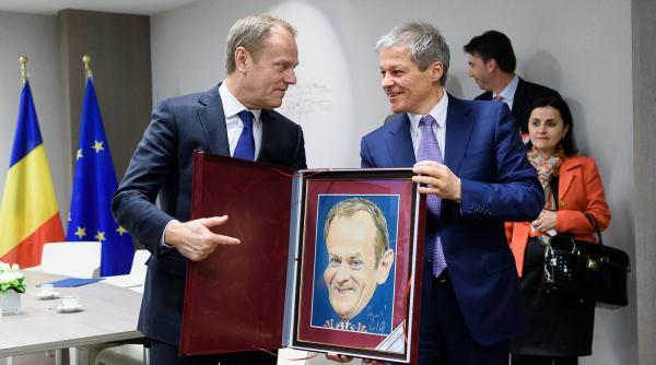 dacian ciolo cadou inedit pentru donald tusk foto