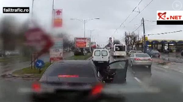 scene ocante in trafic surprinse de un alt ofer