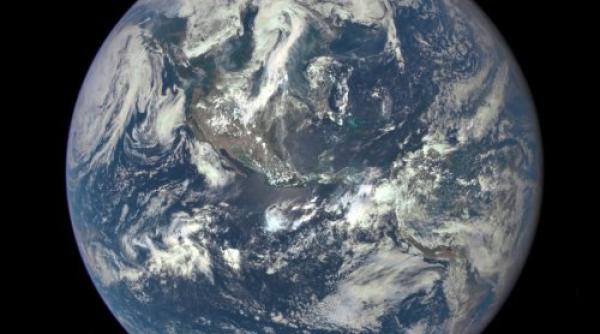 video impresionant publicat de nasa cum respira terra