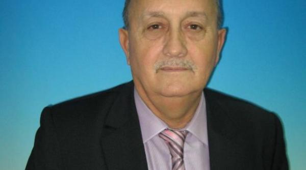 constantin ploscaru doctorul valcean care a sarit la un coleg cu bisturiul a fost concediat