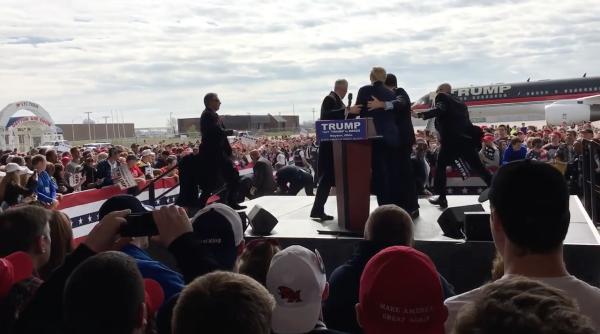 donald trump atacat in timpul unui discurs video