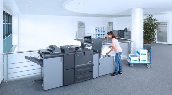 konica minolta revolu ie in sistemele monocrom de produc ie digitala