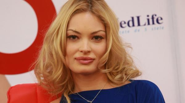 valentina pelinel nepensata i plina de celulita