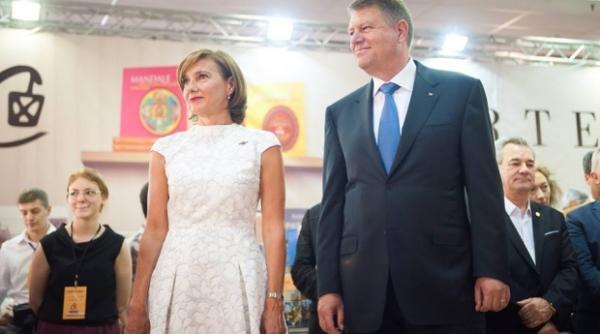 informa ie oc despre carmen iohannis a cerut i i s a dat