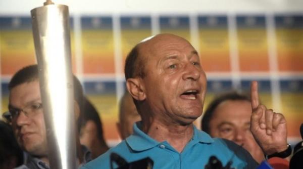 noua persoane condamnate pentru referendum 2012