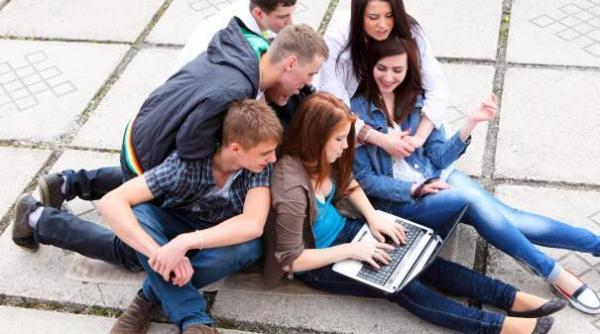 program pentru tineri metropolitan life inve teste circa un sfert de million de euro