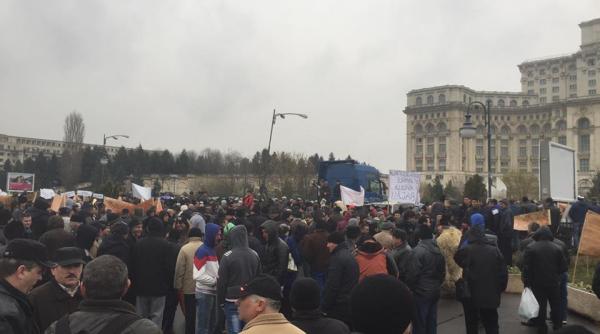 protest de amploare reprezentam un pericol major pentru guvernan i
