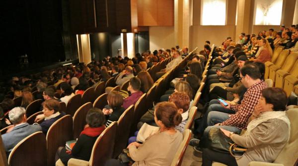 teatrul nottara un succes la bruxelles cu pu in timp inainte de atentate