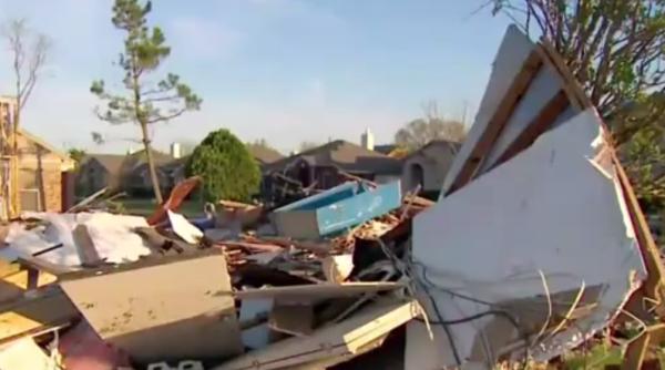 casa demolata din cauza unei erori a google maps video