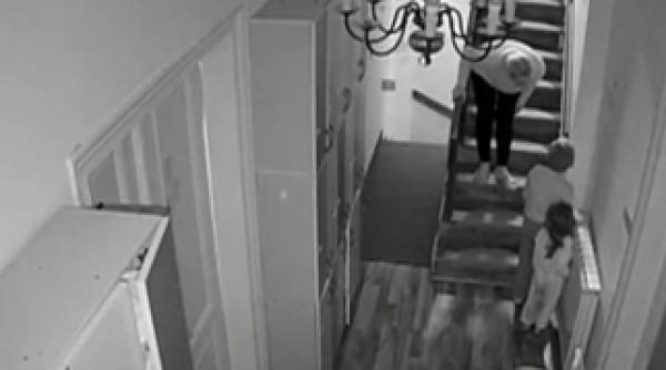 directoarea care a batut copii la o gradini a din capitala re inuta