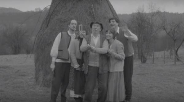 morome ii intr o parodie cu victor rebengiuc dar cu facebook net i like uri video