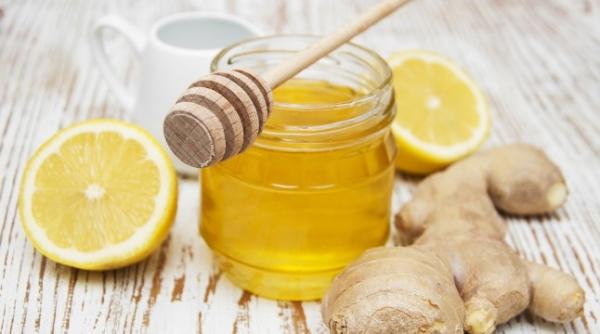 3 beneficii ale consumului de apa cu lamaie dimineata