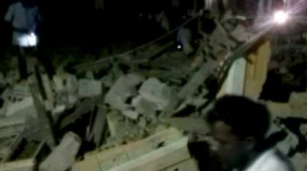 explozie devastatoare peste 100 de mor i intr un incendiu izbucnit intr un templu din india video