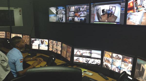 registrul pasagerilor un alt big brother sau o u a trantita in nasul terori tilor