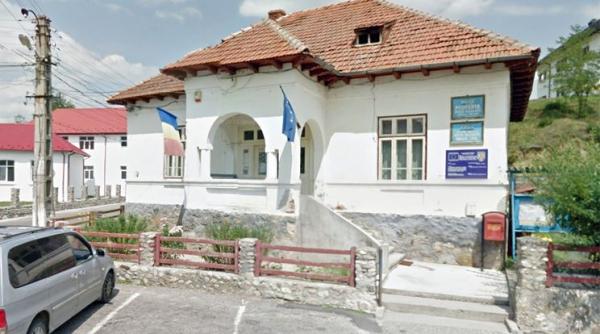 primarie cu un singur angajat restul trimi i in judecata pentru corup ie