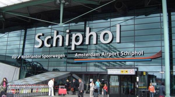 aeroportul din amsterdam par ial evacuat dupa o alerta cu bomba