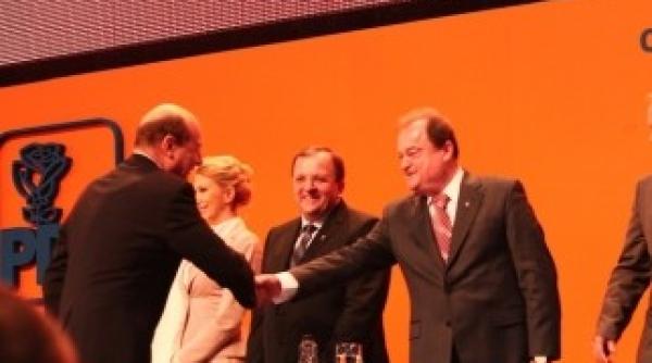 blaga despre o eventuala candidatura a lui basescu la bucuresti  il asteptam in ring