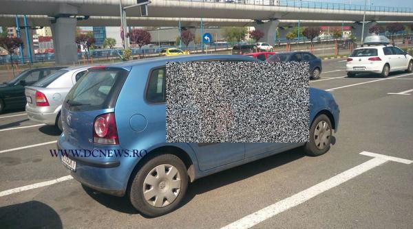 cea mai ciudata ma ina vazuta intr o parcare la carrefour foto exclusiv