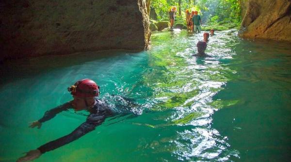 actun tunichil muknal pestera fascinanta in care cei mai multi ajung sa simta groaza