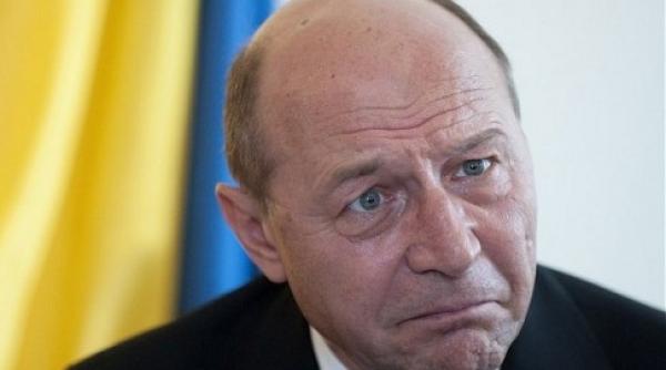 traian basescu urmarit penal pentru spalare de bani