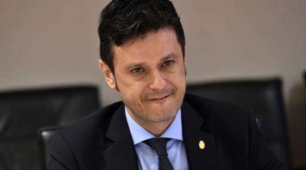 razvan sava primarul general epuizat dupa patru luni de mandat