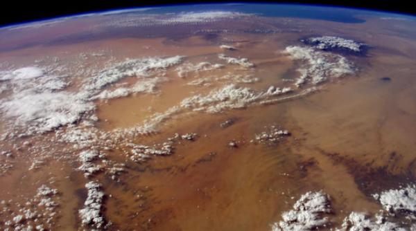 imagini uimitoare cu rotatia pamantului surprinse de nasa video