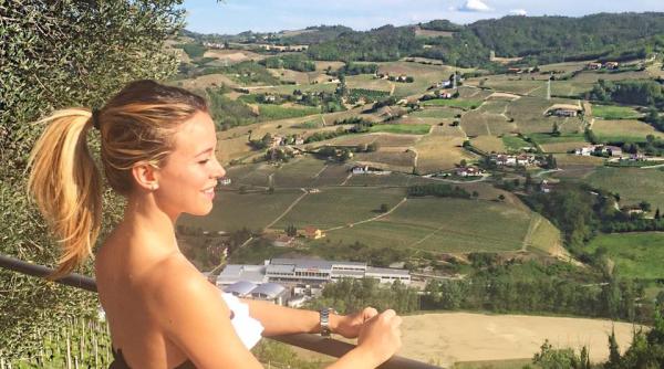 ea e prezentatoarea sportiva care face senza ie pe net