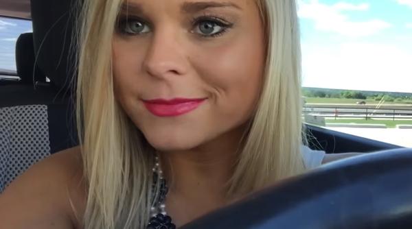 tanara care terge pe jos cu genera ia actuala mesajul devenit viral