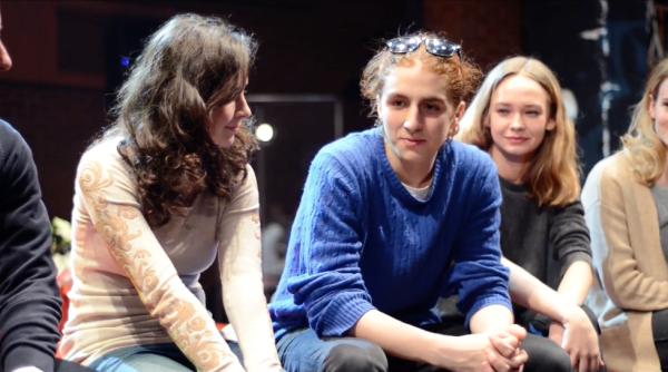 iubire i pierdere actorii de la teatrul metropolis intr un video de colec ie