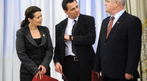 ministru din guvernul ponta tuna i fulgera sunte i catastrofal penibil